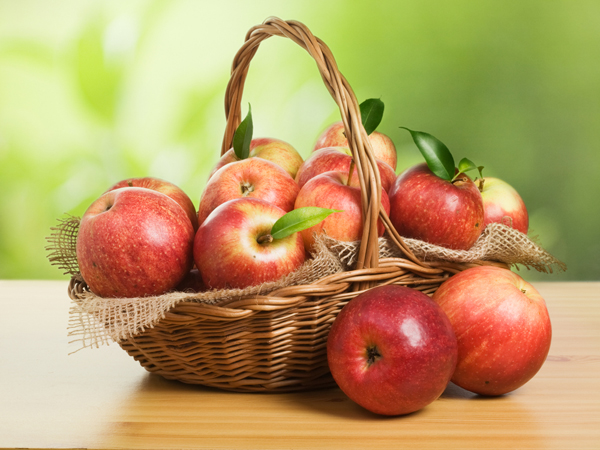 Quả táo không những gúp bạn giảm cân an toàn mà nó còn mang lại cho bạn nhiều lợi ích khác. Sau đây là 7 Lý do quan trọng để bạn nên ăn quả táo mỗi ngày 1